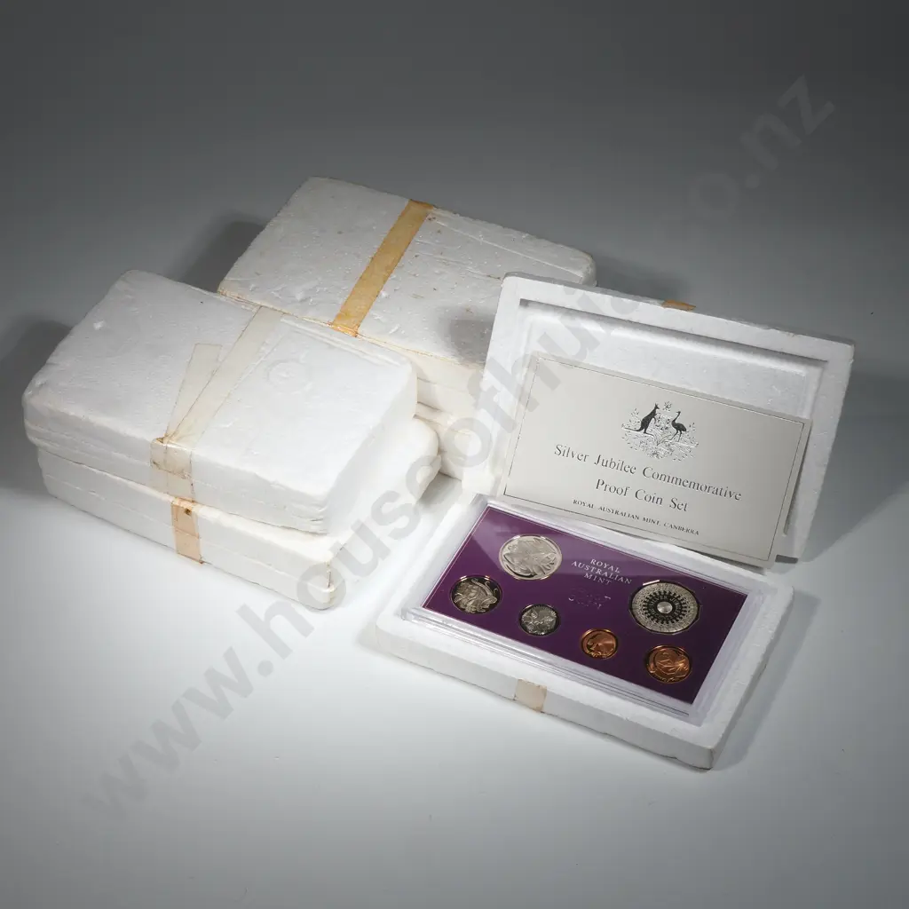 Four Australia & One Cook Island Proof Coin Sets in Hard Cases  Image 1++