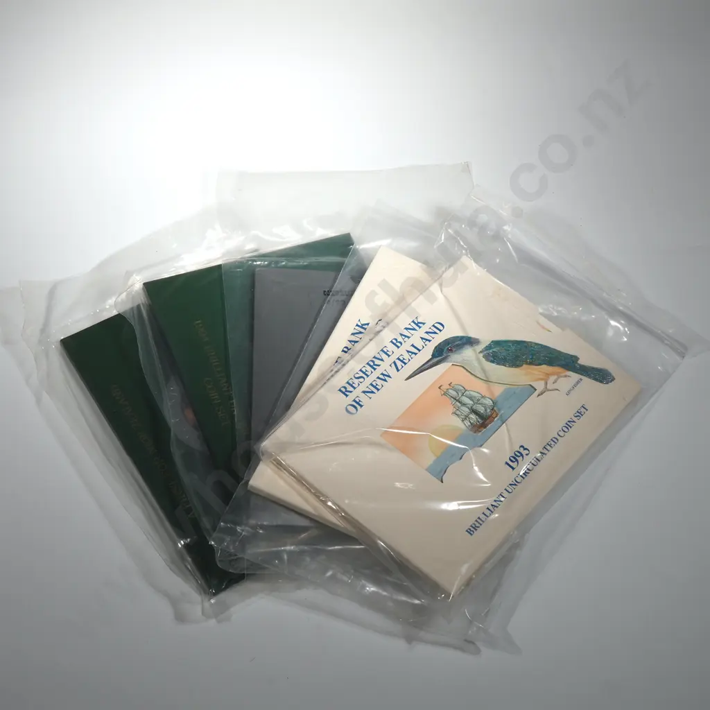 Five New Zealand UNC Coin Sets  Image 1++