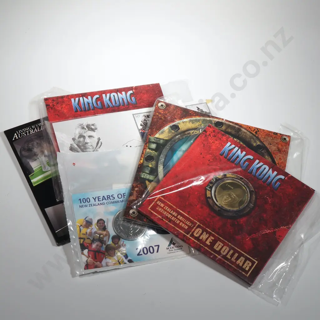 Five New Zealand UNC Coin Sets  Image 1++