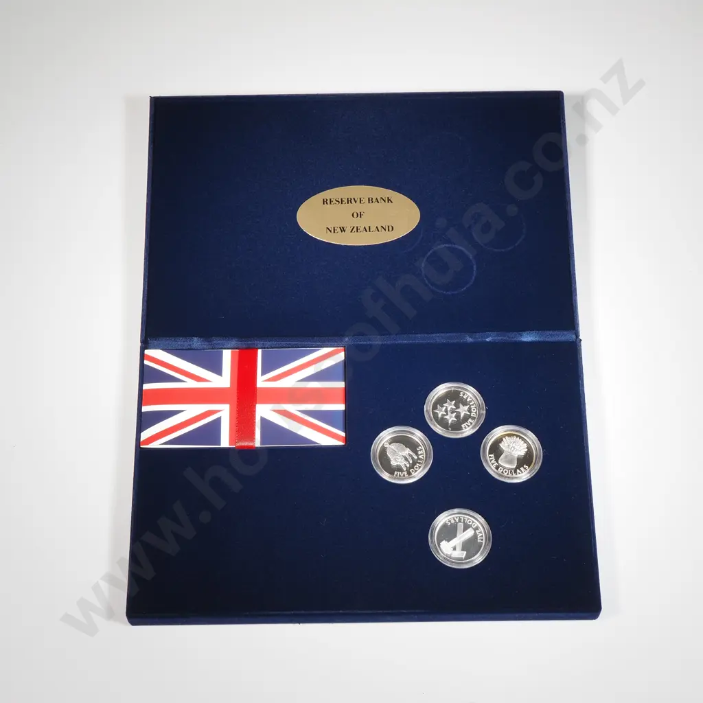 1998 Pride in New Zealand Silver Coin Set  Image 1++
