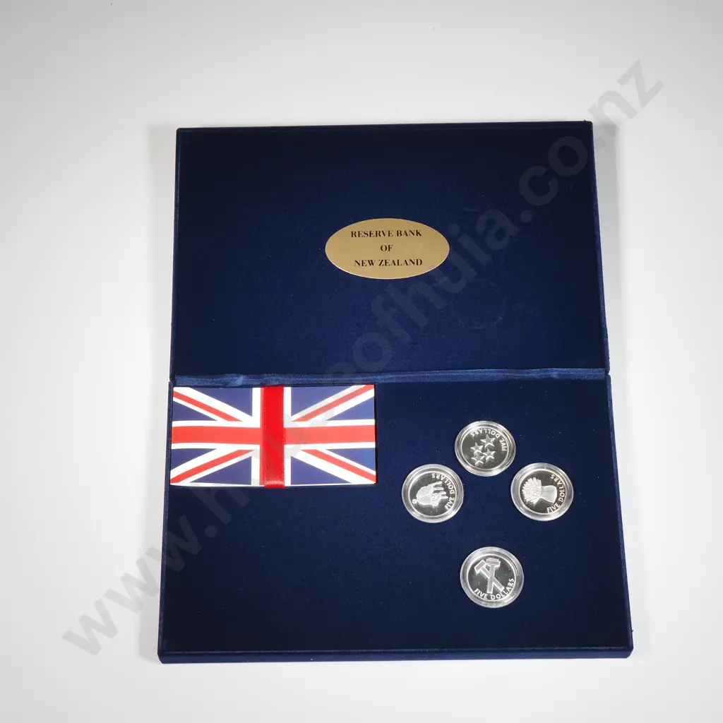 1998 Pride in New Zealand Silver Coin Set  Image 1++