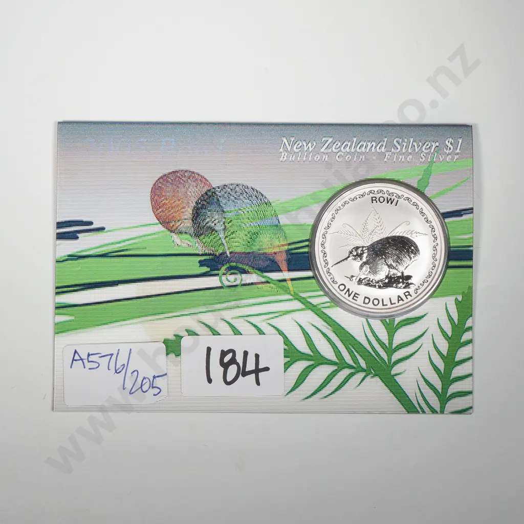2005 New Zealand Silver One Ounce Bullion Coin  Image 1++