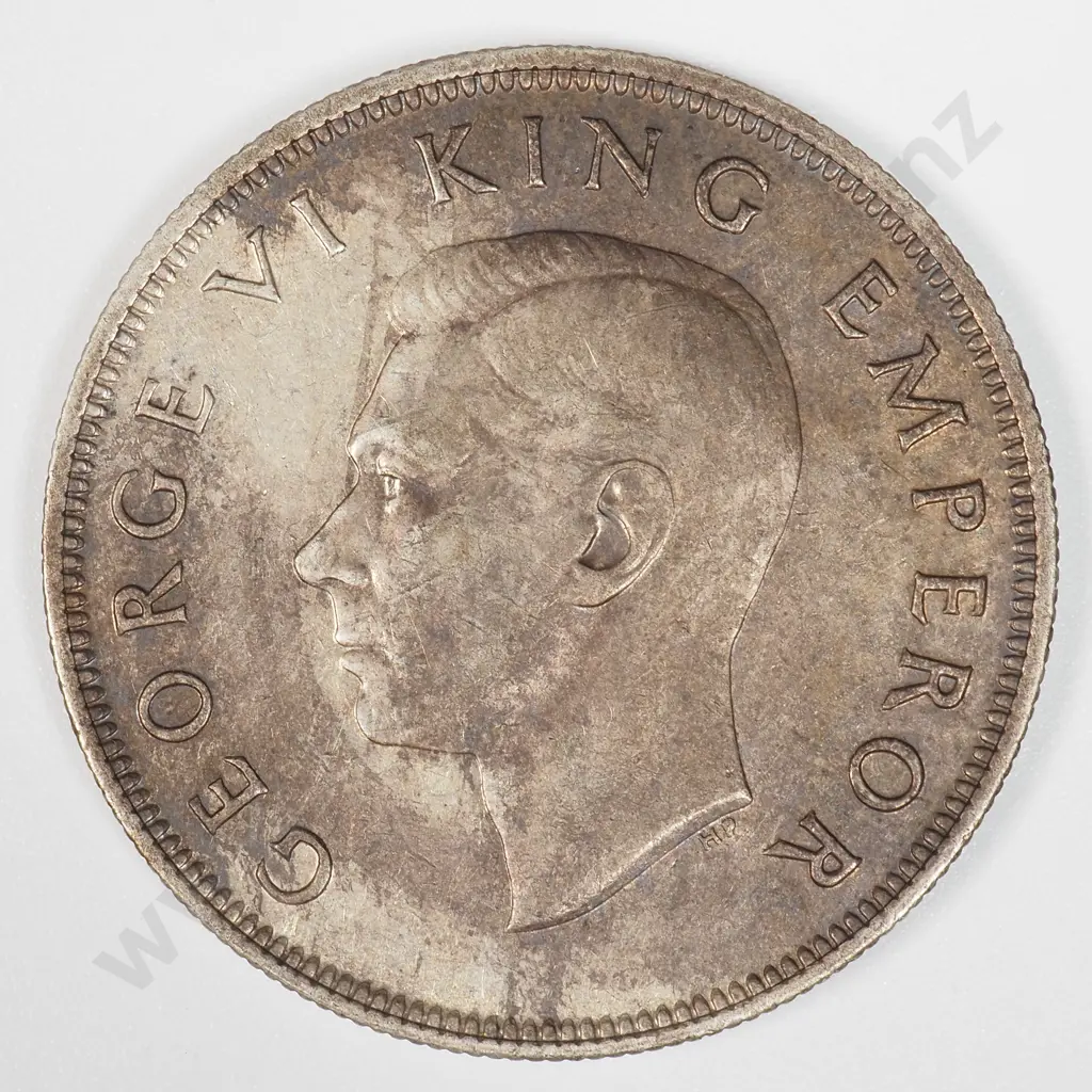 1940 New Zealand Waitangi Half Crown  Image 1++