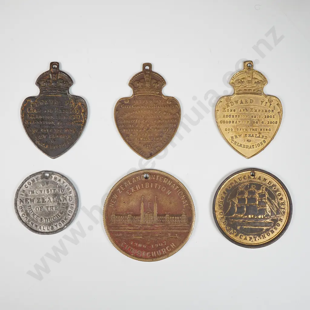 Assorted New Zealand Souvenir Tokens - Mainly Royal & Exhibition  Image 1++