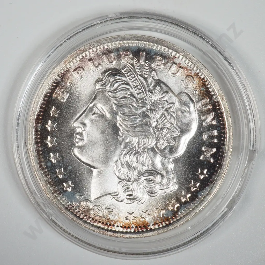 1985 Silver Trade Unit One Troy Ounce Bullion Coin  Image 1++