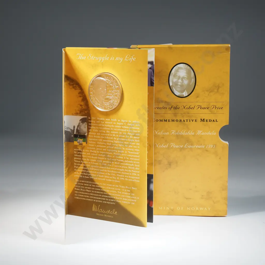 1993 South Africa One Ounce Sterling Silver Medallion - Nelson Mandel & F De Klerk Nobel Peach Laureates Image 1++