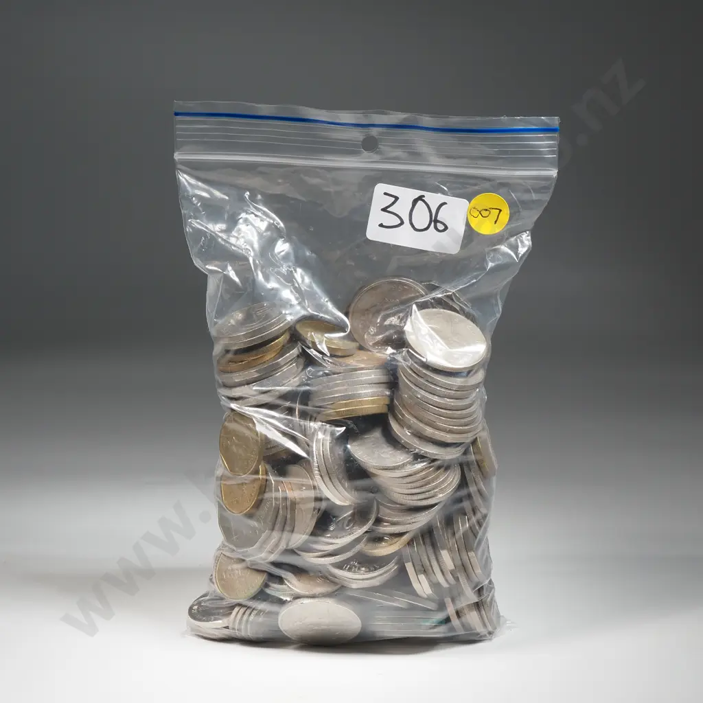 Fiji coins, $84 ( old series ) in 10, 20 and 50 cents and $1 and $2 coins - approximate exchange rate NZD $64 Image 1++