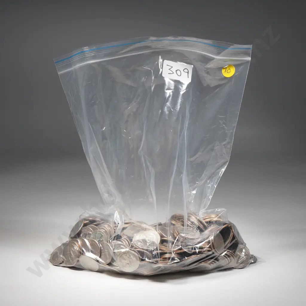 Current coins, $130 USA in quarter dollar coins – approximate exchange rate NZD $223 Image 1++