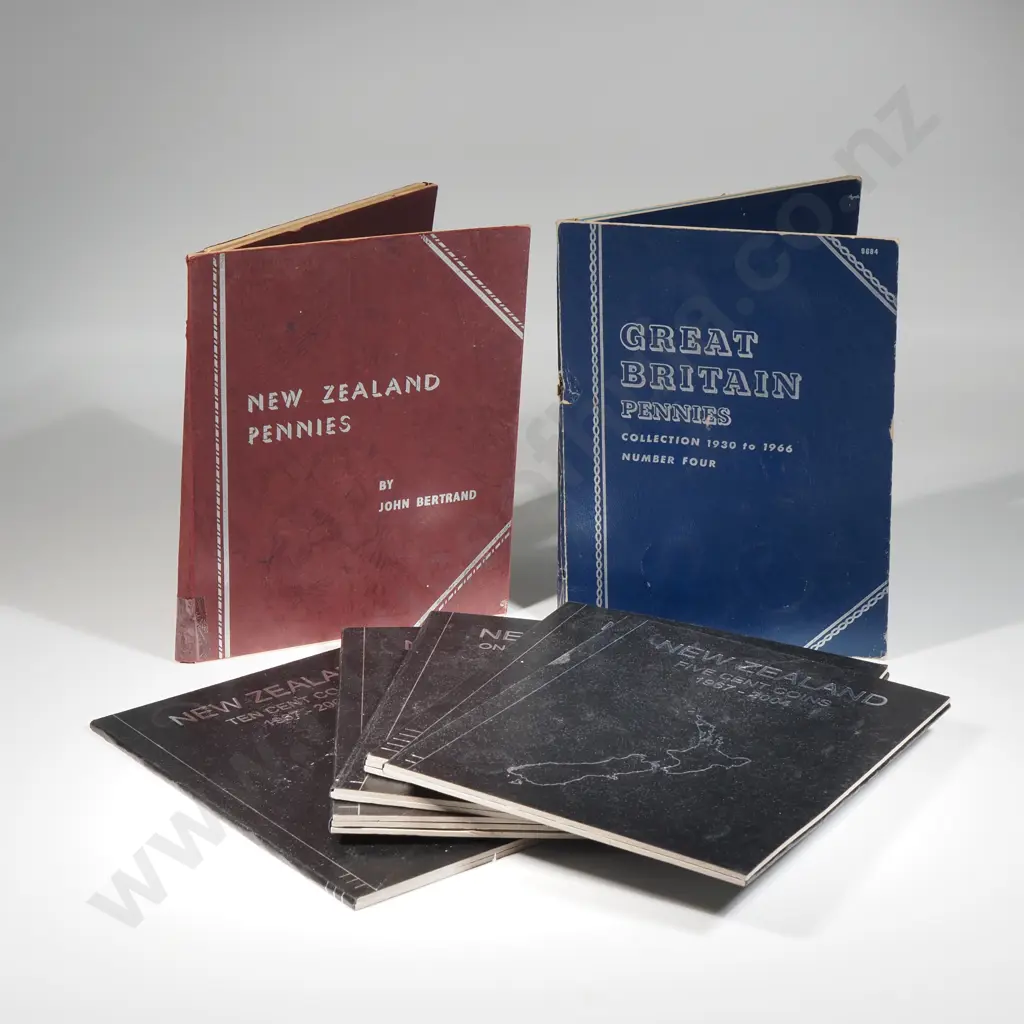 Assorted New Zealand Pre Decimal & Decimal Coinage Sets  Image 1++