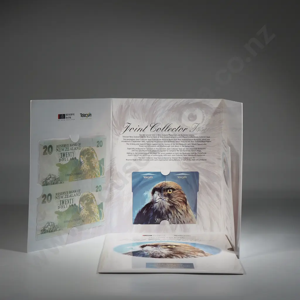 New Zealand Uncut Pair Twenty Dollar Banknote Phone Card Presentation Set Image 1++
