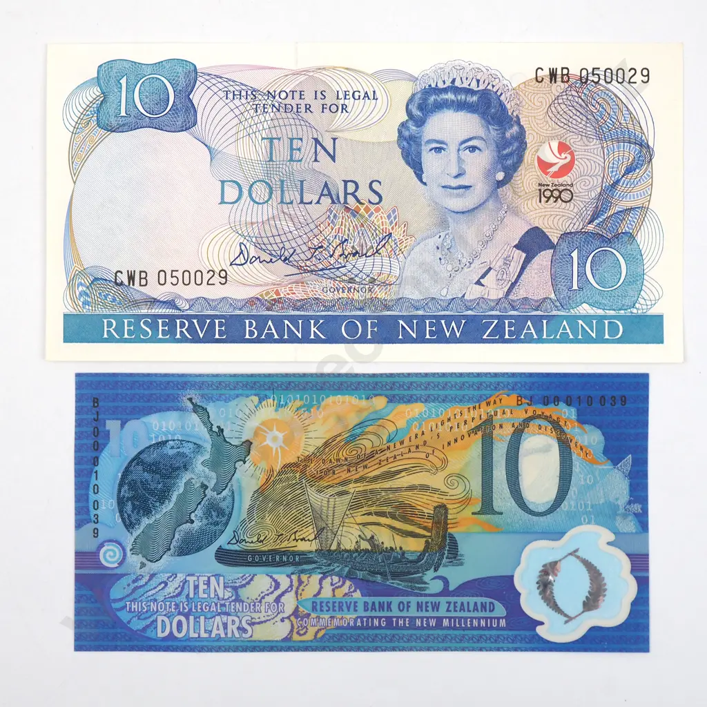 Two AUNC New Zealand Ten Dollar Banknote  Image 1++