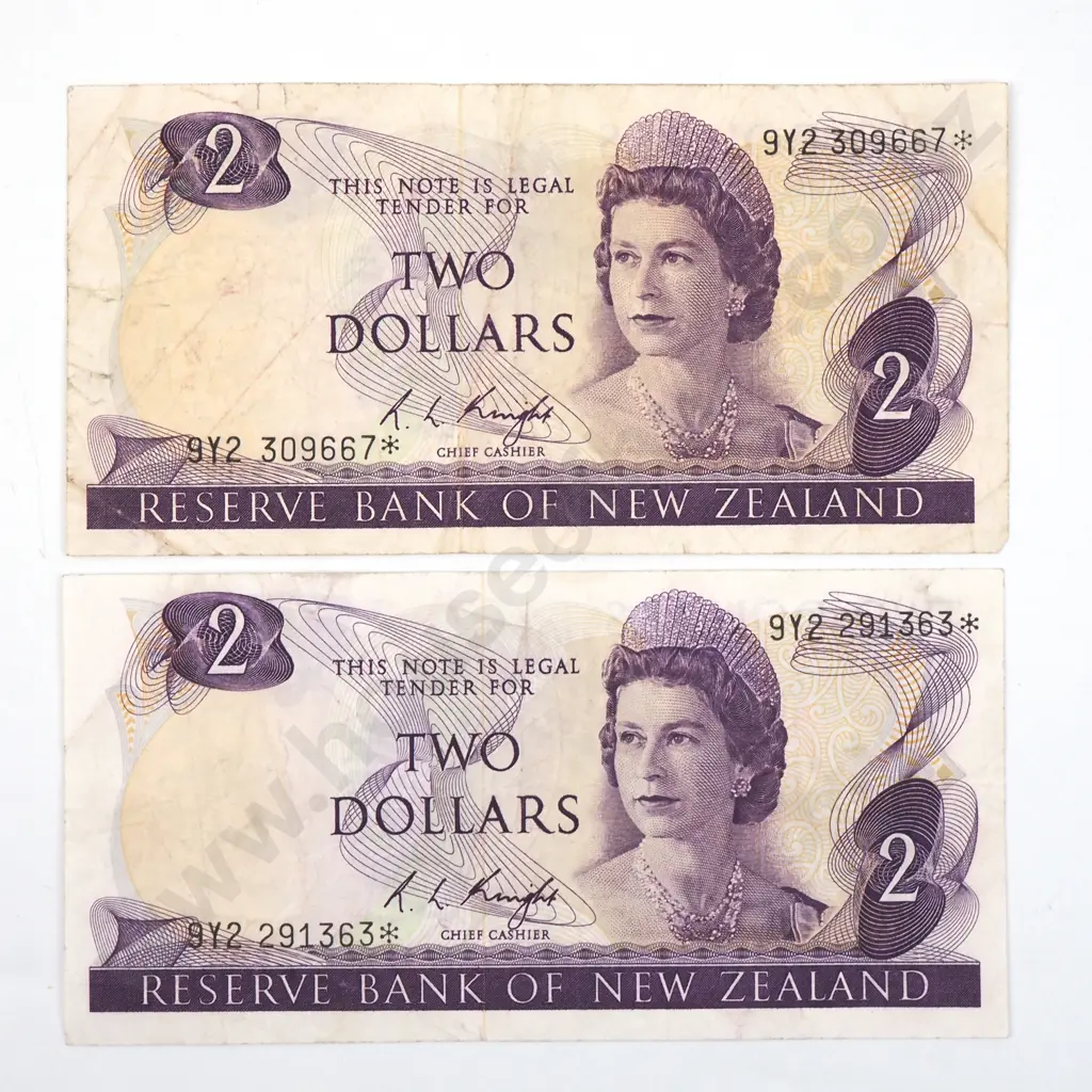 Two New Zealand Knight Two Dollar Star Banknotes  Image 1++
