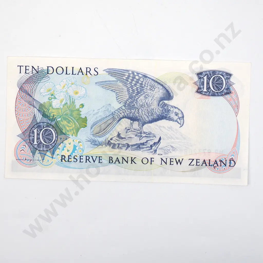 New Zealand Russell NB Star Ten Dollar Banknote  Image 1++