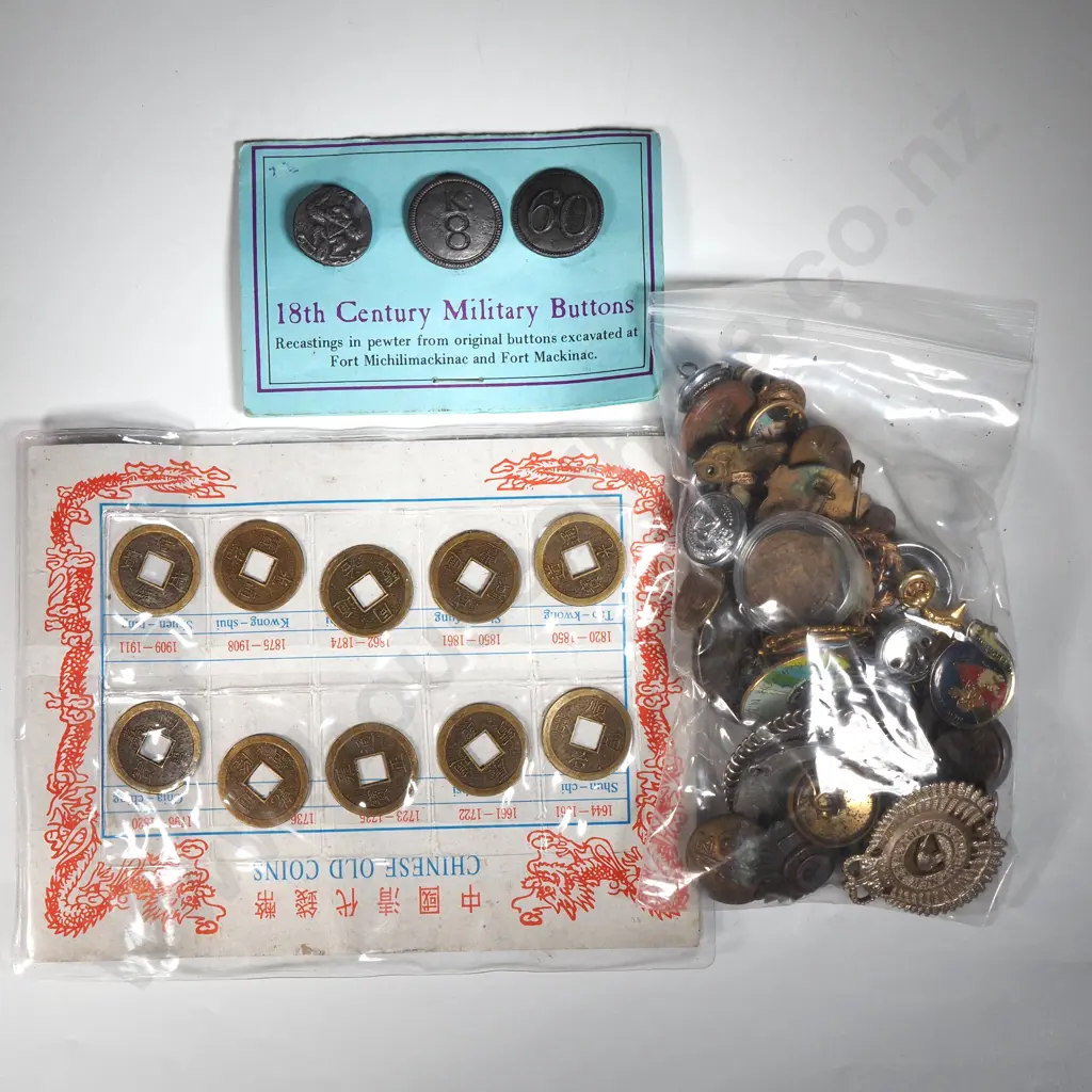Assorted General Coinage / Military Related Buttons  Image 1++
