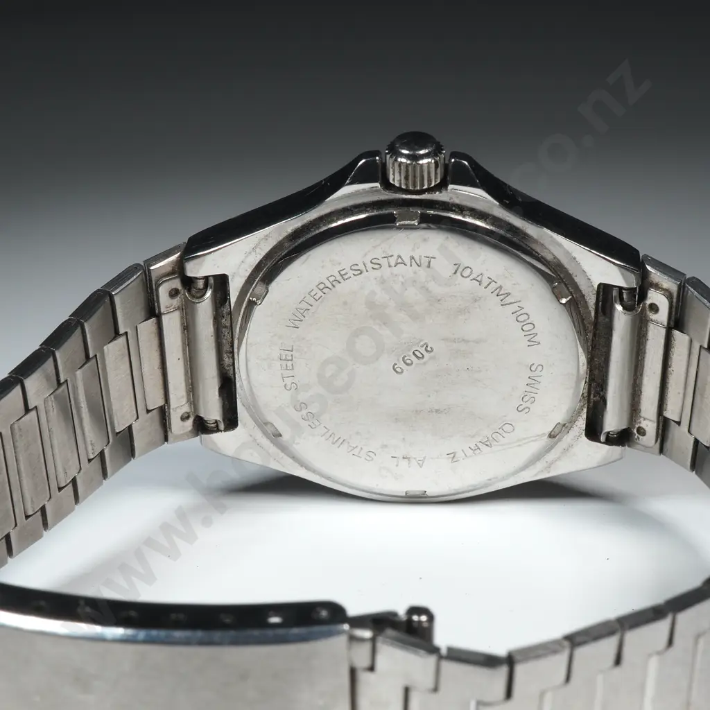 Olympic 100 Meter Quartz Wristwatch Image 1++