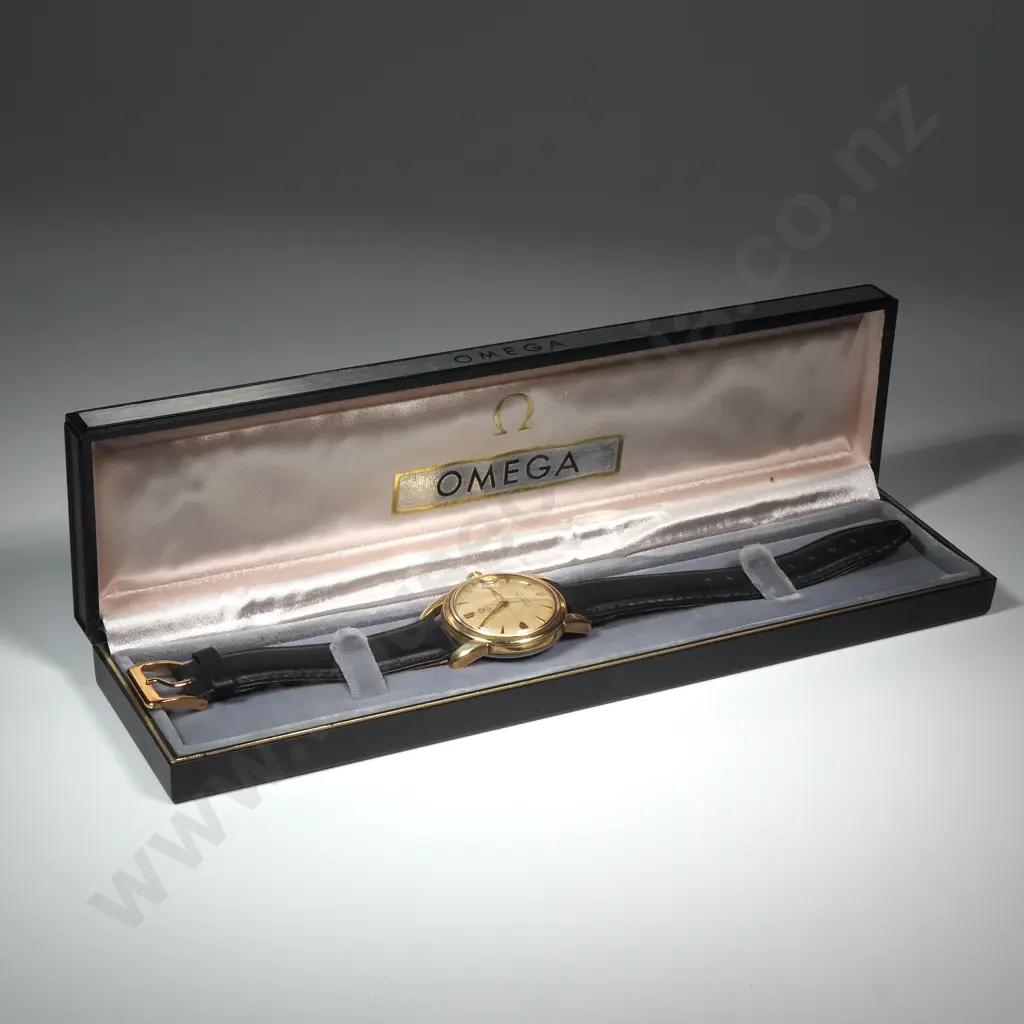 Vintage Omega Seamaster Automatic Calendar Gold Capped Wrist Watch in Box Image 1++