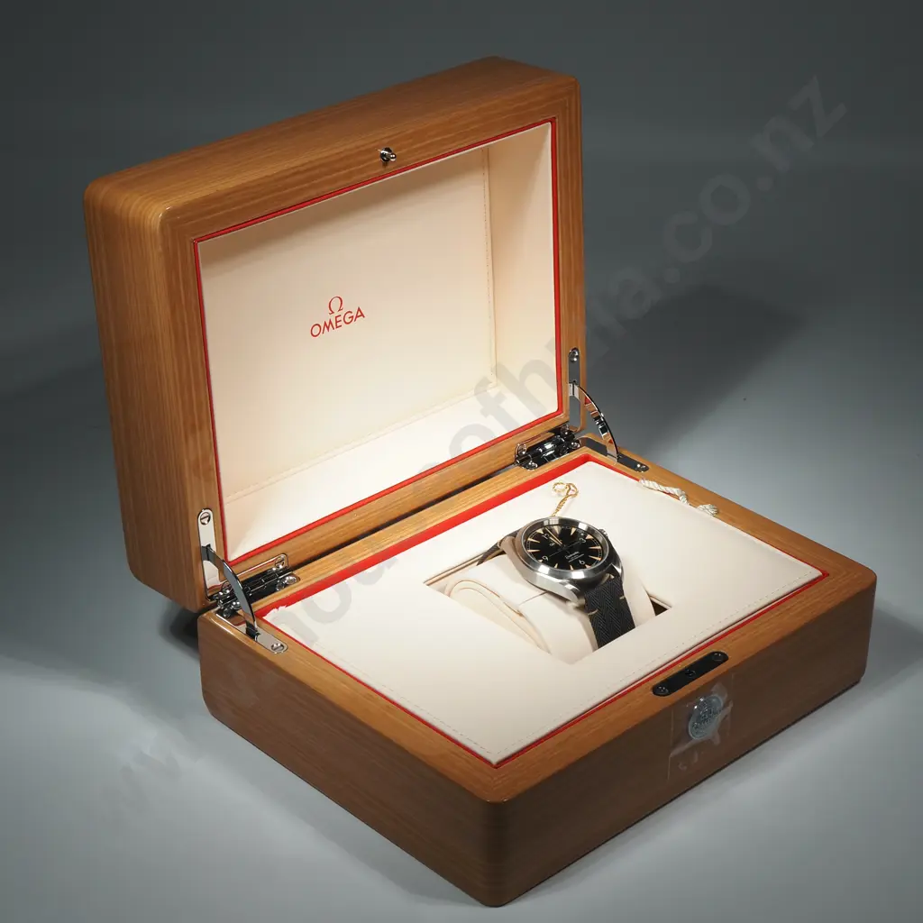 Omega Railmaster Co-Axial Master Chronometer Wristwatch w Original Box / Papers / Hangtags - As New Image 1++