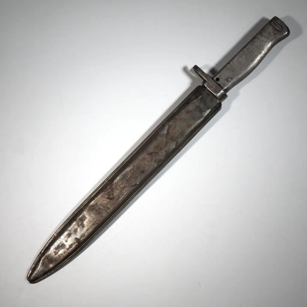 German WWI Ersatz Bayonet and Scabbard Image 1++