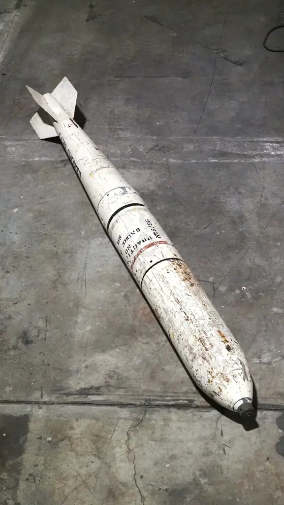 Inert Practice 100lb Smoke & Flash Bomb Image 1++