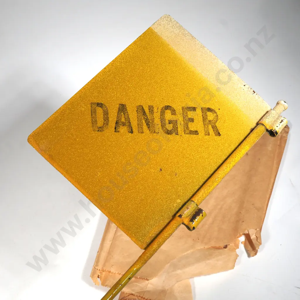 Reflective Metal Mine Marker (2) Image 1++