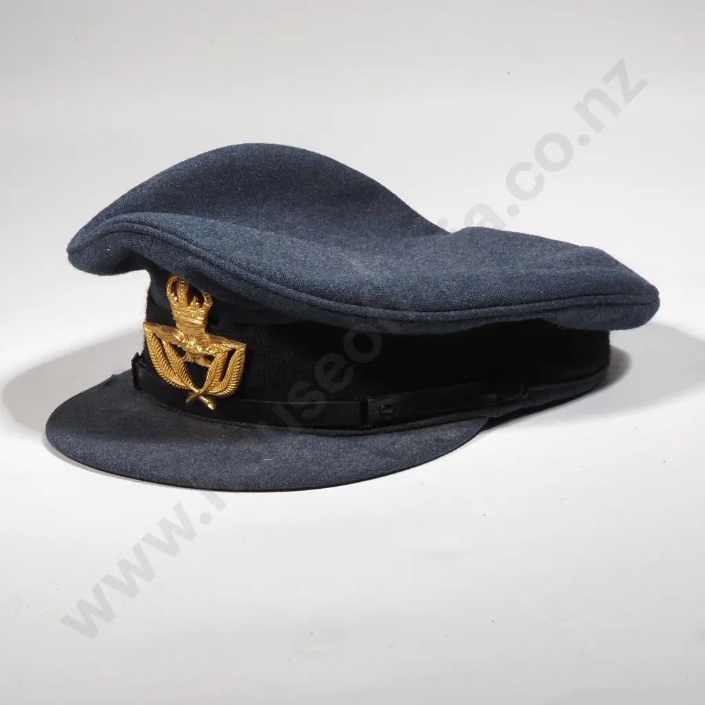 WW2 RNZAF Warrant Officers Peaked Hat Named to J R Cox  Image 1++