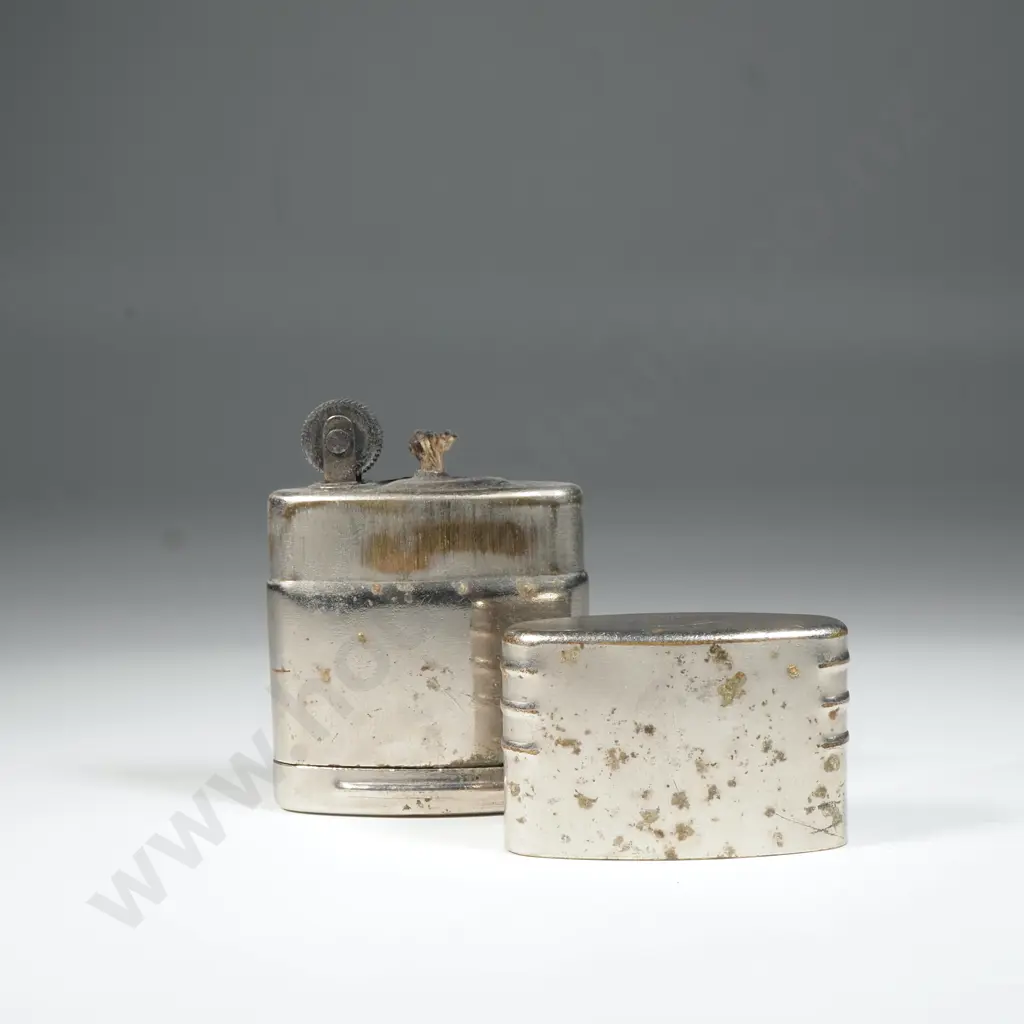 1945 Dated Australian Military Cigarette Lighter Mark 3 Image 1++