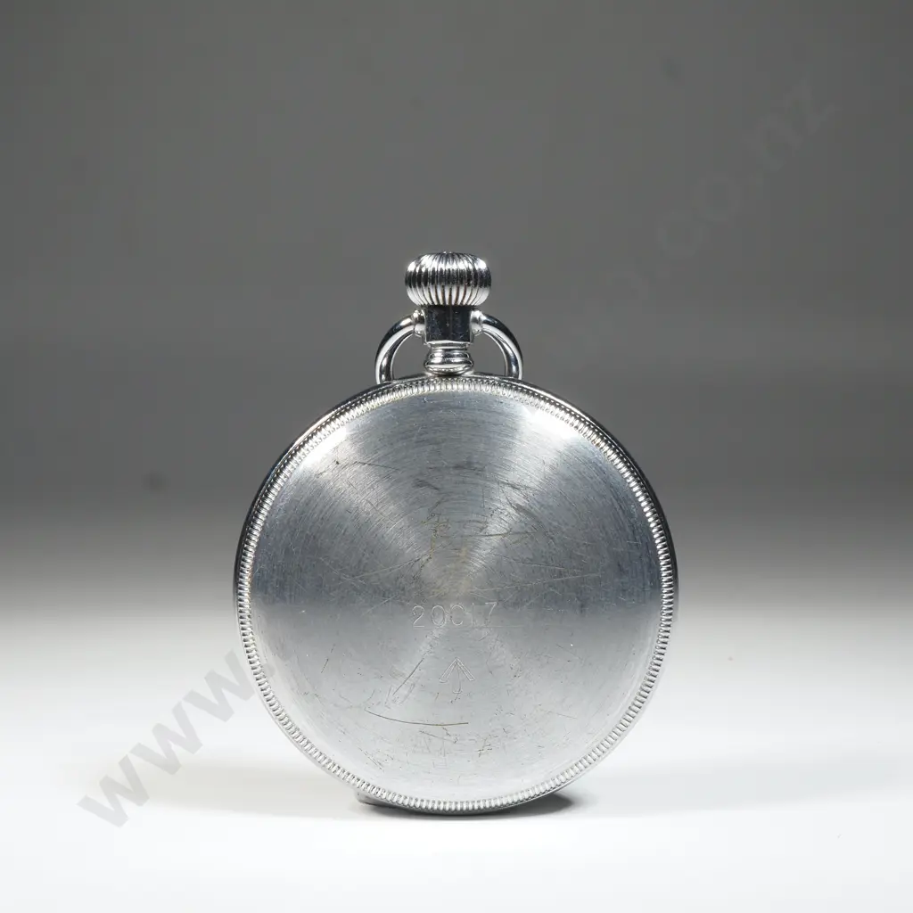 Military Waltham 16S Movement Base Metal Black Dial Stem Wind Pocket Watch - 1943 Manufacture  Image 1++