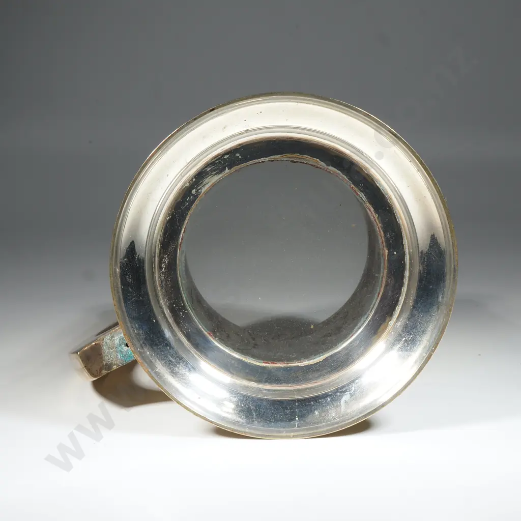 1960 Tankard Presented to Wing Commander A H Harding OBE DFC by the Operations Staff RNZAF HQ Image 1++