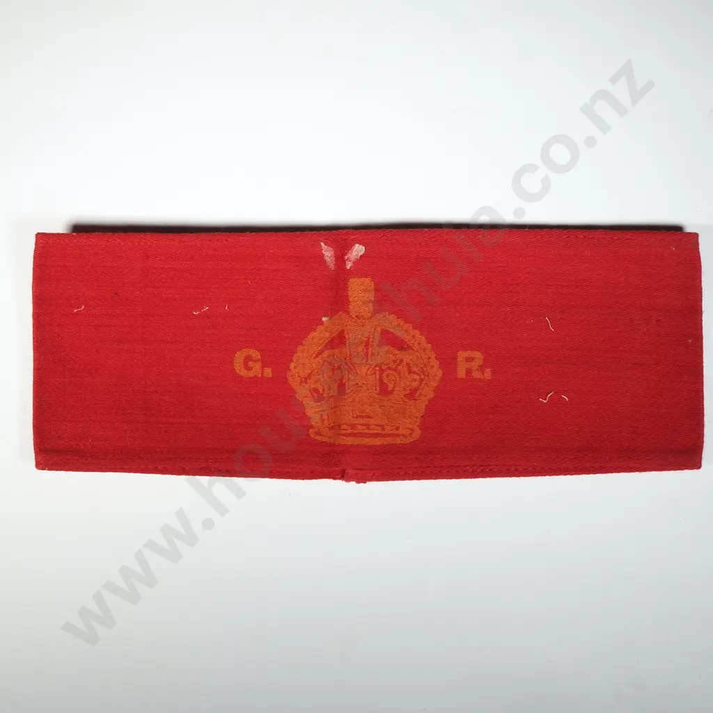 WW1 Red Arm Band Wounded w Gold Crown & GR  Image 1++