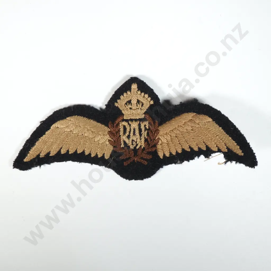 WW2 RAF Cloths Pilots Wings - Flat Variant  Image 1++
