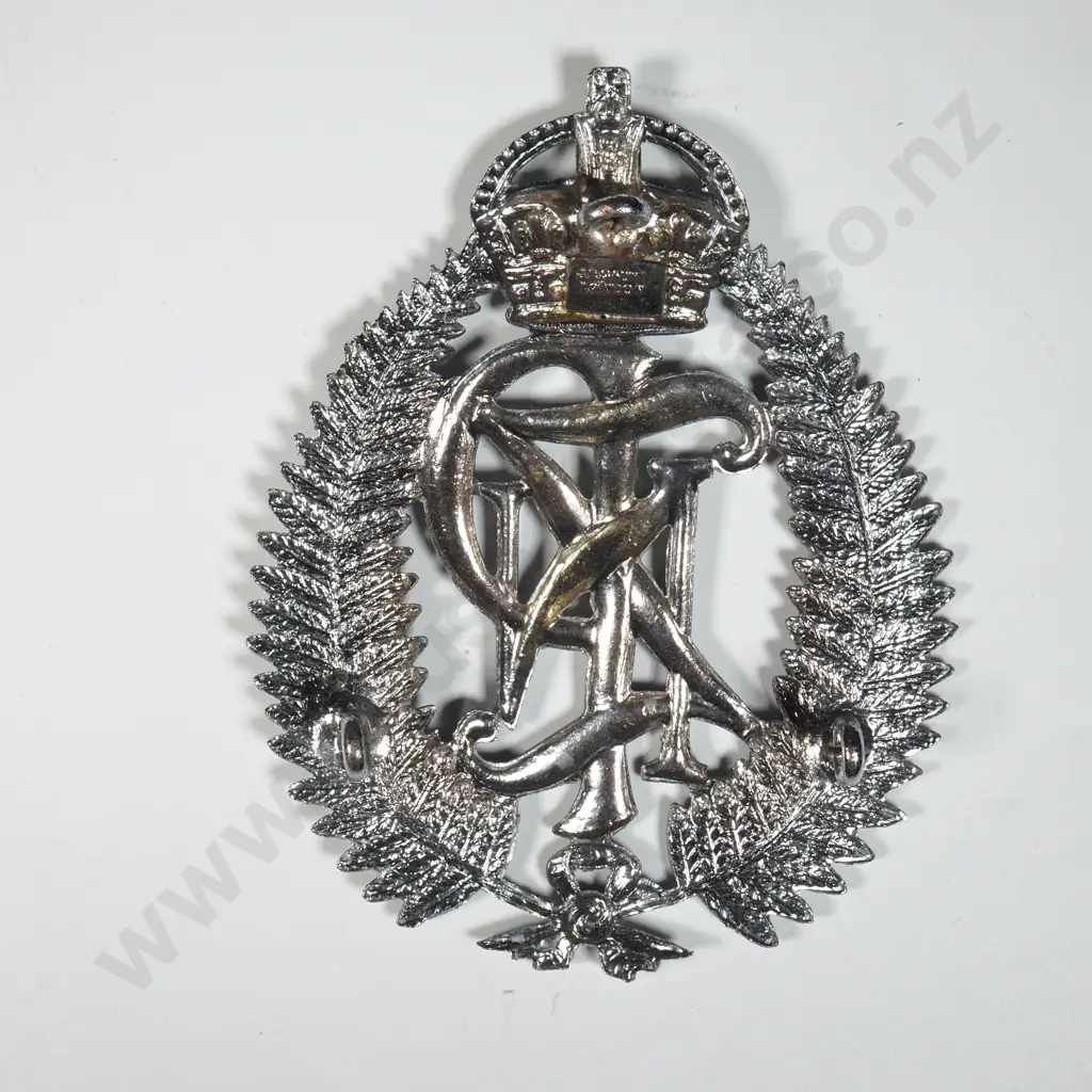 New Zealand Police Kings Crown Helmet Plate by J R Gaunt  Image 1++