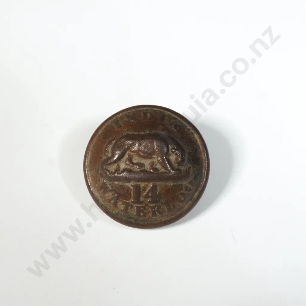 New Zealand War 14 Waterloo Regt Button  Image 1++