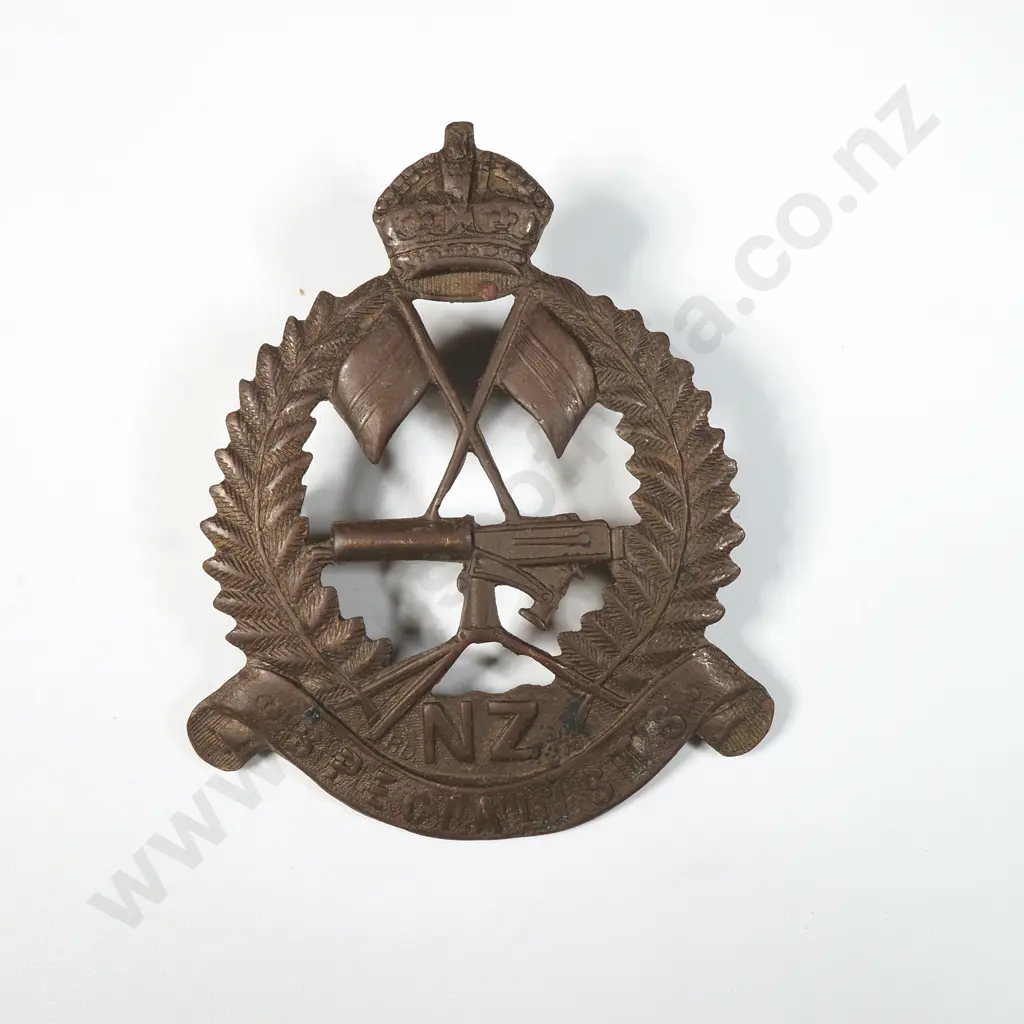 WW1 New Zealand Machine Gun Specialists Cap Badge  Image 1++
