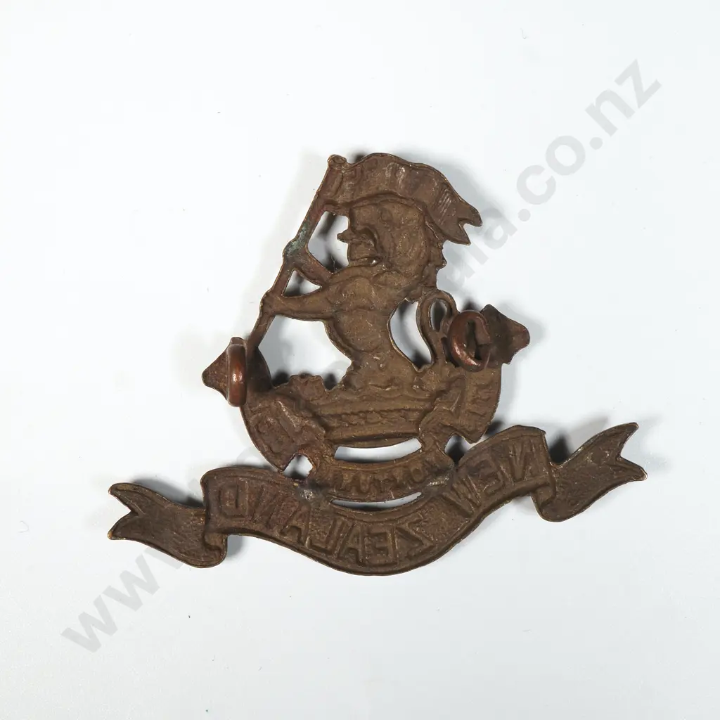 WW1 New Zealand Cap Badge  Image 1++