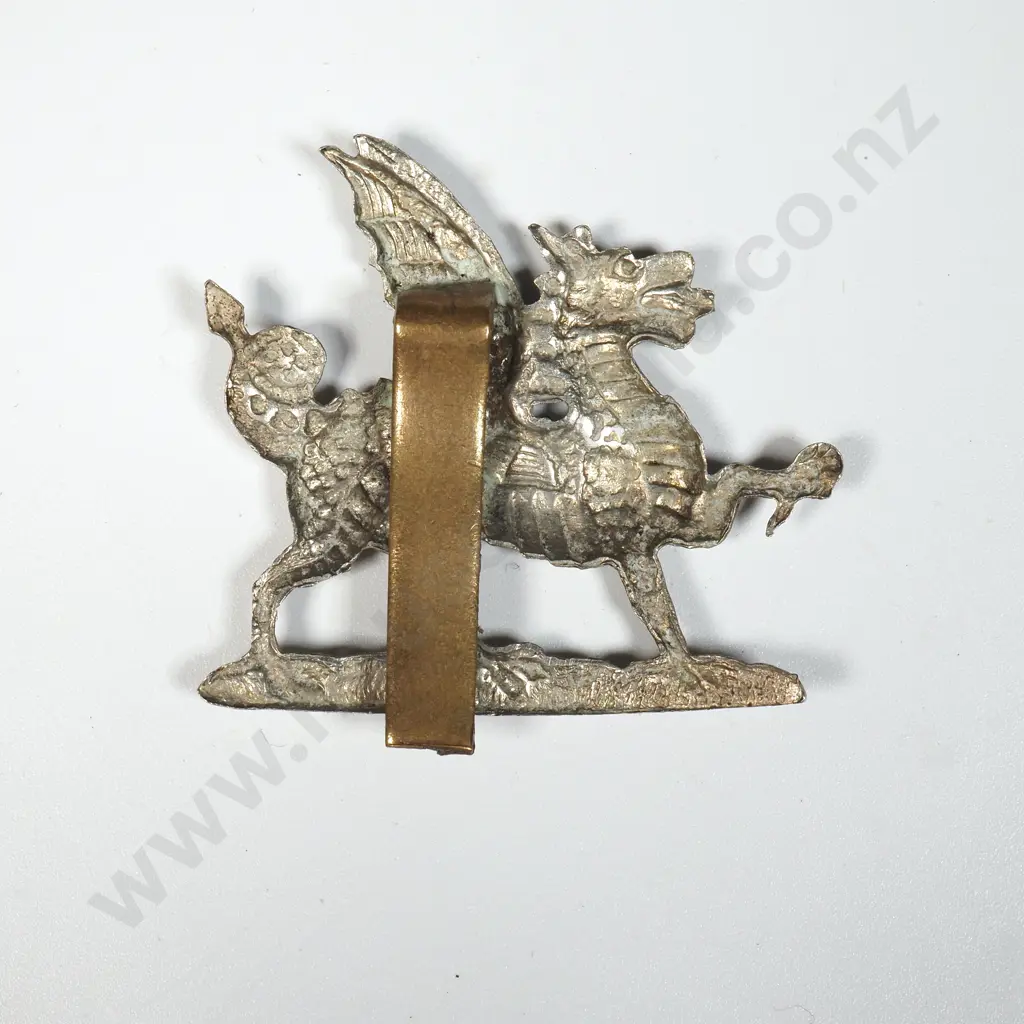 WW1 Monmathshire Regiment Volunteers Cap Badge  Image 1++