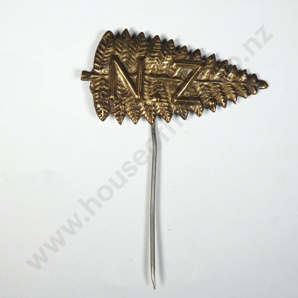 Large New Zealand Fern Cap Badge - Stick Pin Mounted  Image 1++