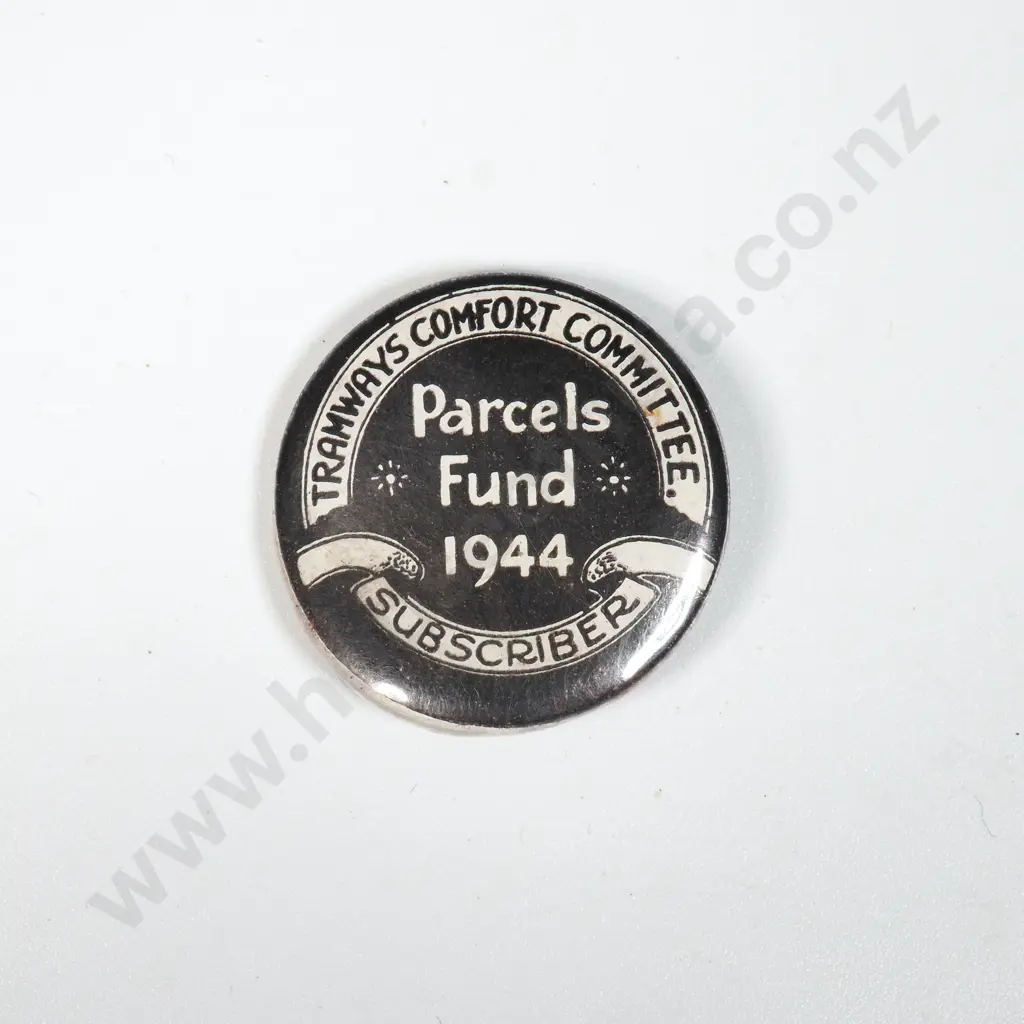 1944 Parcels Fund Patriotic Pin  Image 1++