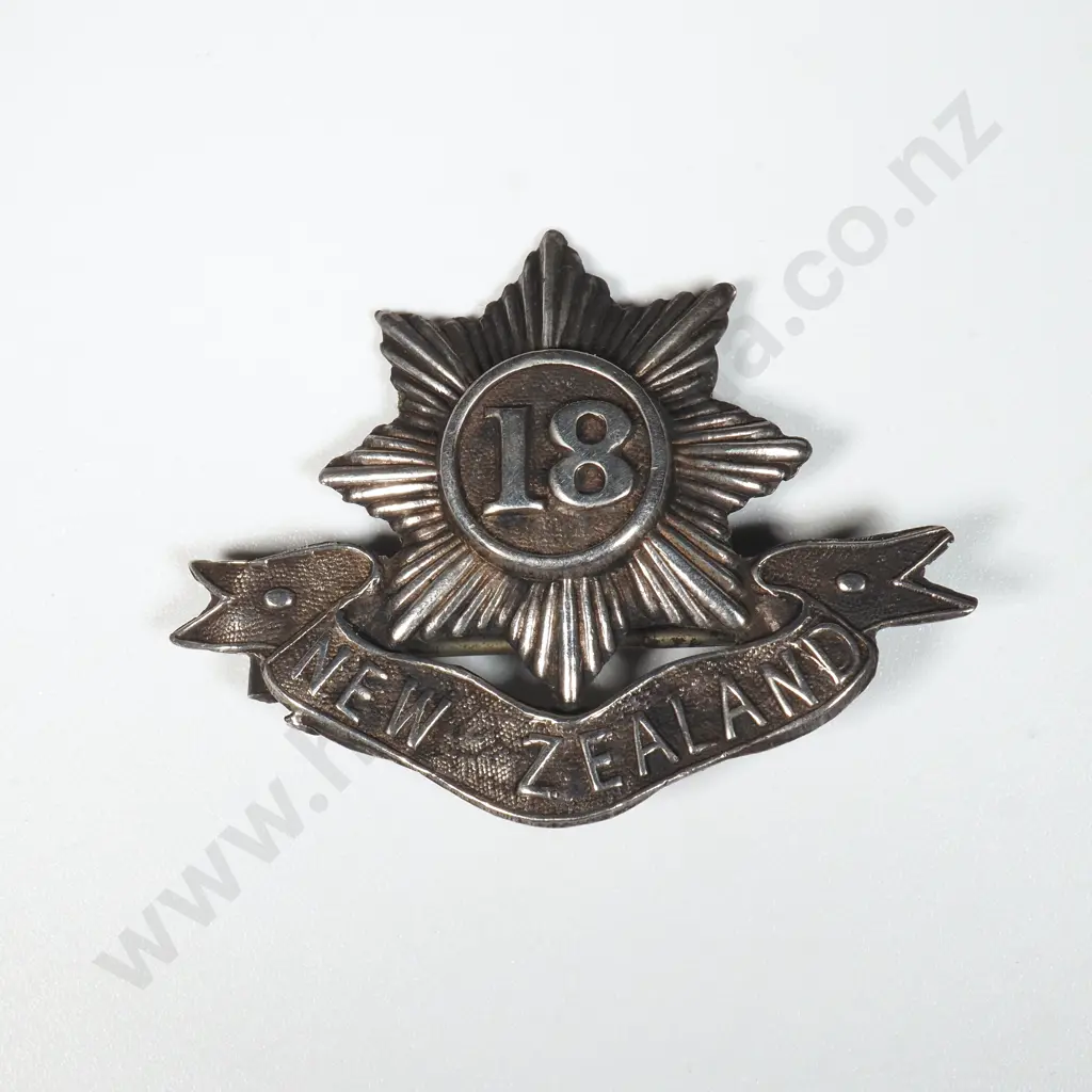 WWI Sterling Silver 18th Reinforcements Sweetheart Badge. Image 1++