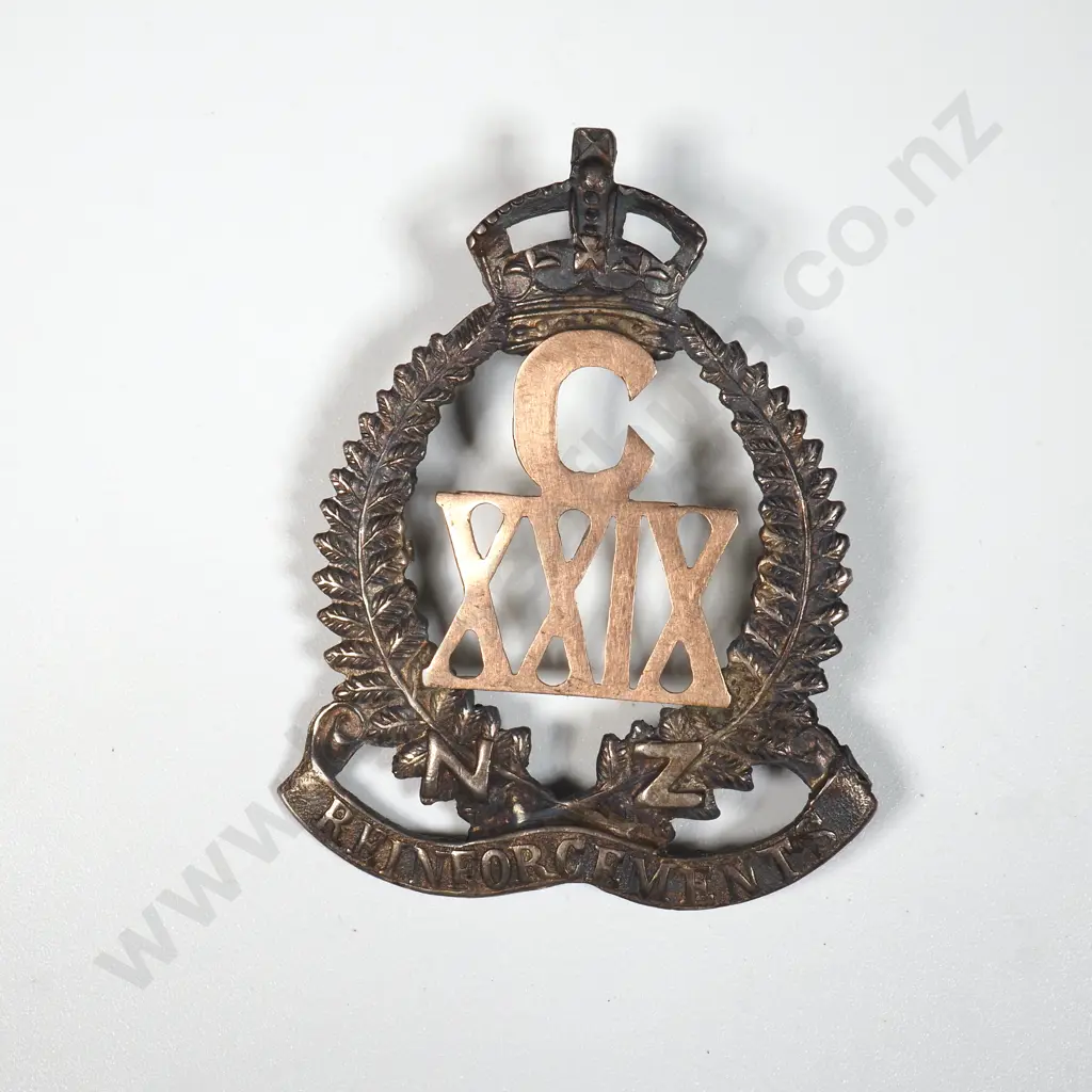 WWI Sterling Silver & 9ct C Company 29th Reinforcements Sweetheart Badge. Image 1++