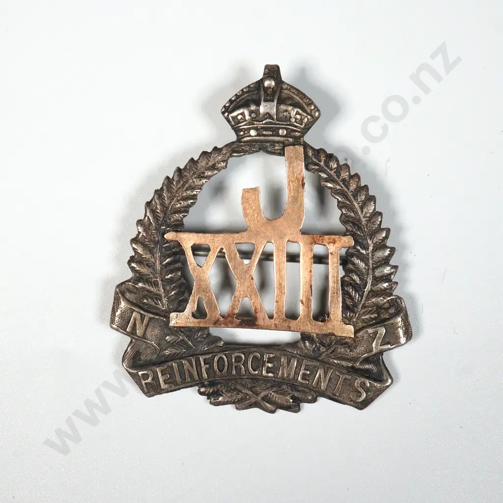 Sterling Silver & 9ct Gold 13th Reinforcement J Sweetheart Badge  Image 1++