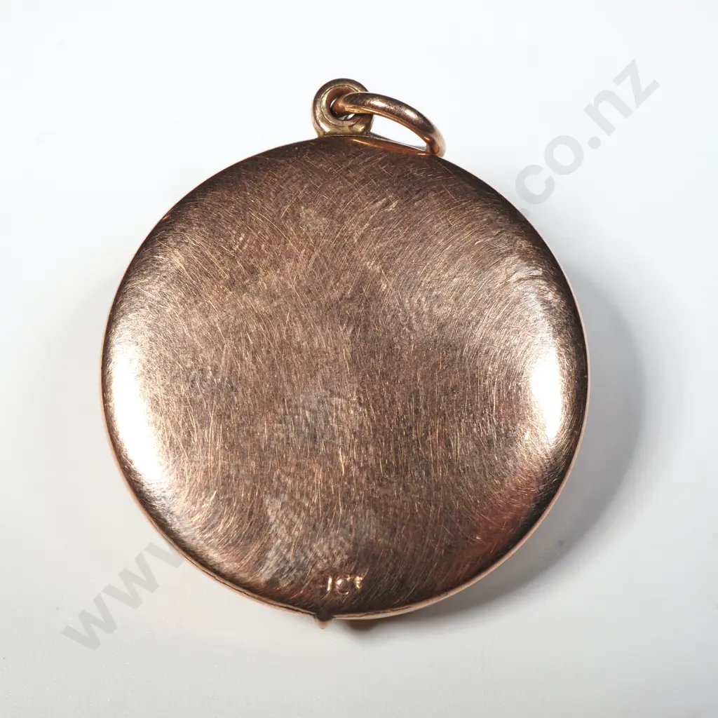 9ct Gold Locket w ASC Badge & Photo Inside. Image 1++