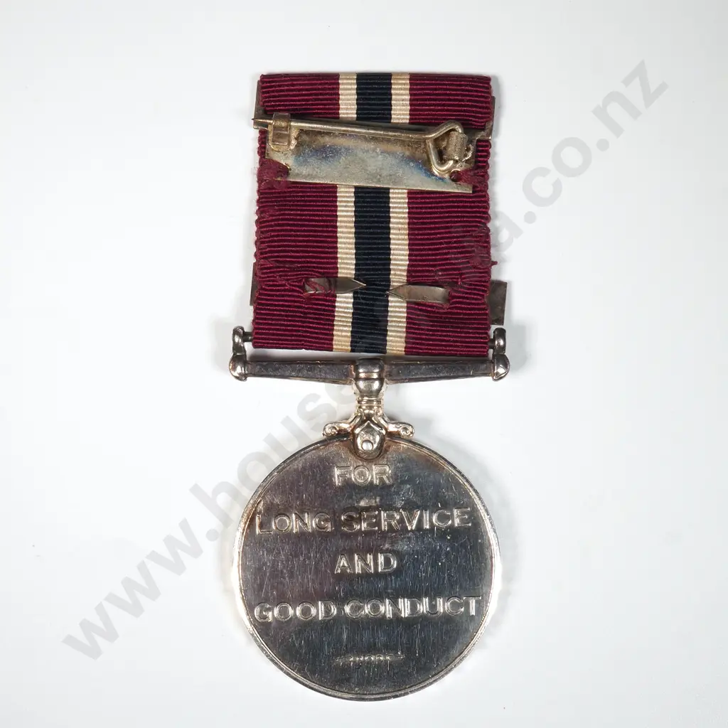 New Zealand Police Long Service & Good Conduct Medal to 2125 Alfred Frank Silk - Gaunt Maker Image 1++