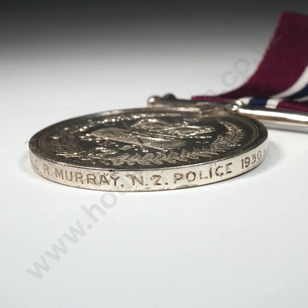 New Zealand Police Long Service & Good Conduct Medal to 2080 Richard Murray - White Maker Image 1++