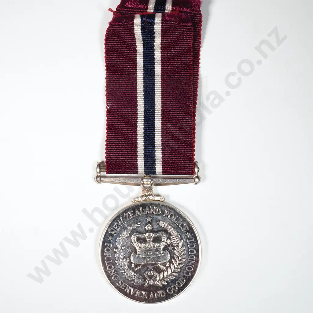 New Zealand Police Long Service & Good Conduct Medal to 1229 J Townsley Image 1++