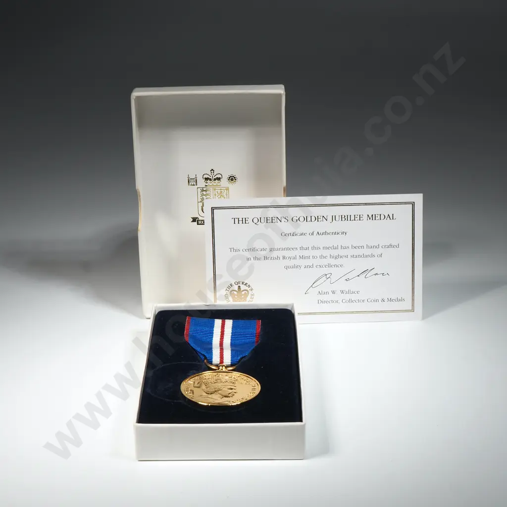 2002 Jubilee Medal in Case Image 1++