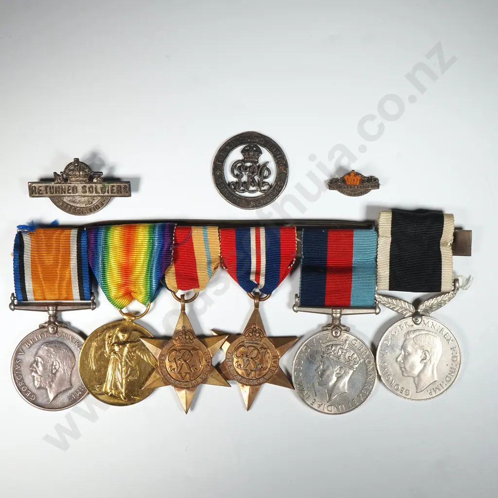 WW1 Pair to 68638 A Banks NZEF & WW2 Group of Four w Large WW1 RSA Badge  Image 1++