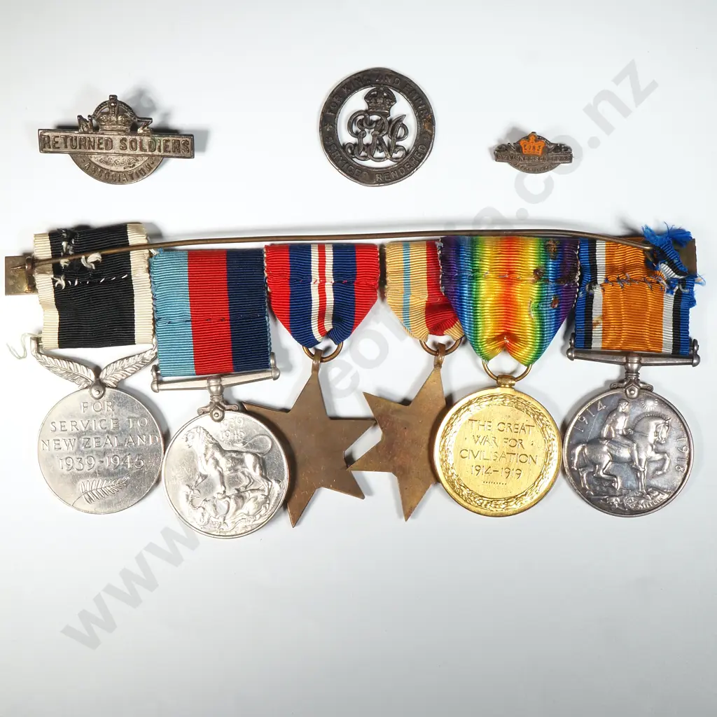 WW1 Pair to 68638 A Banks NZEF & WW2 Group of Four w Large WW1 RSA Badge  Image 1++