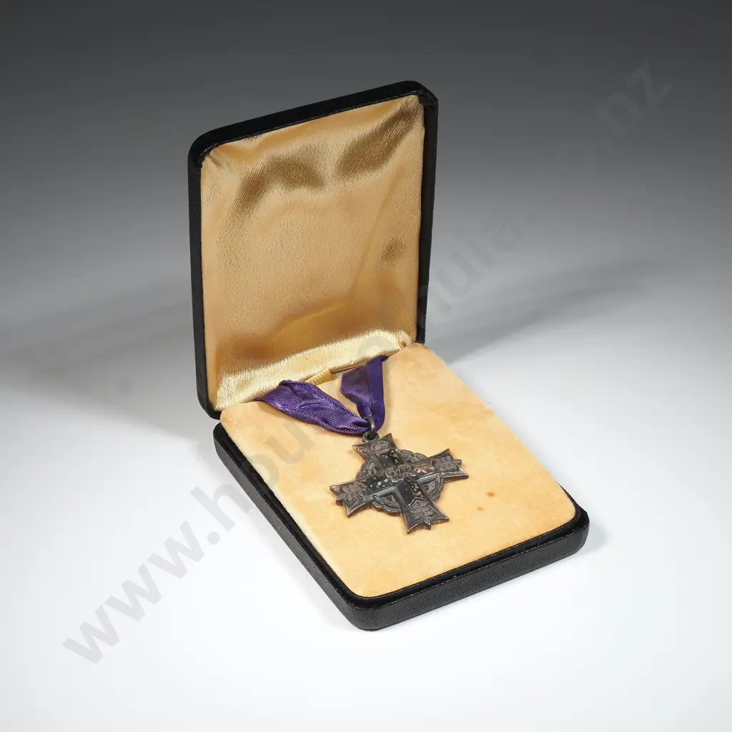 WW2 New Zealand Memorial Cross to 10459 Norman George Heads - Died 30th September 1940 Image 1++