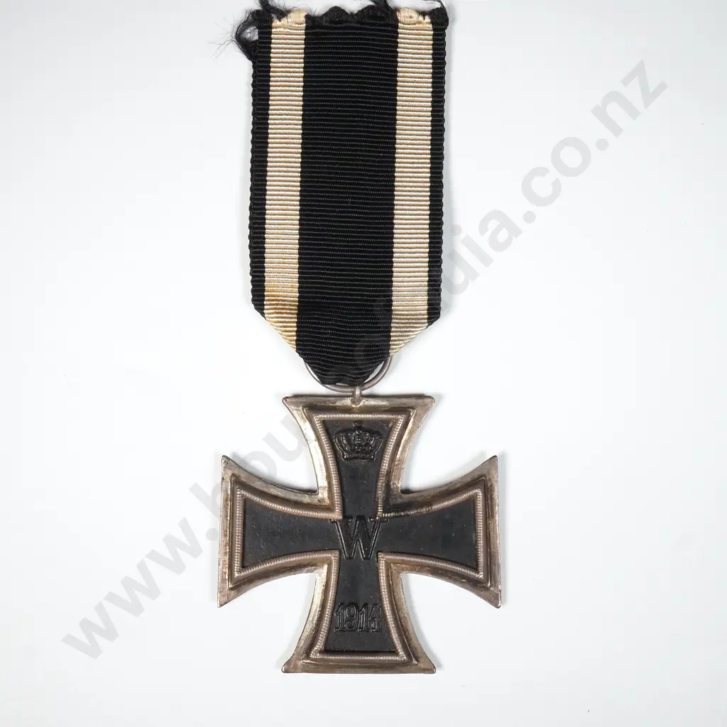 WW1 German Military Iron Cross Second Class Image 1++