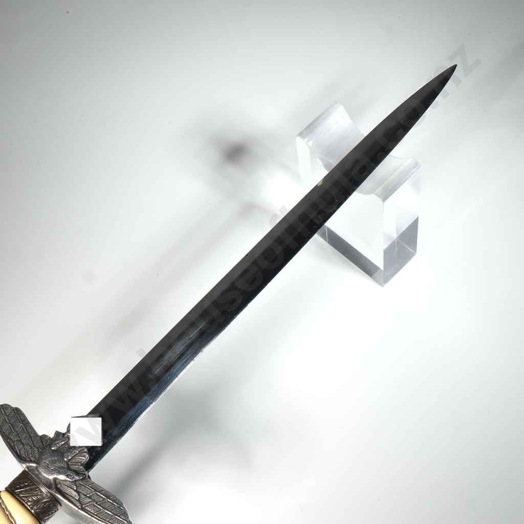 WWII 2nd Pattern Luftwaffe Dress Dagger Image 1++